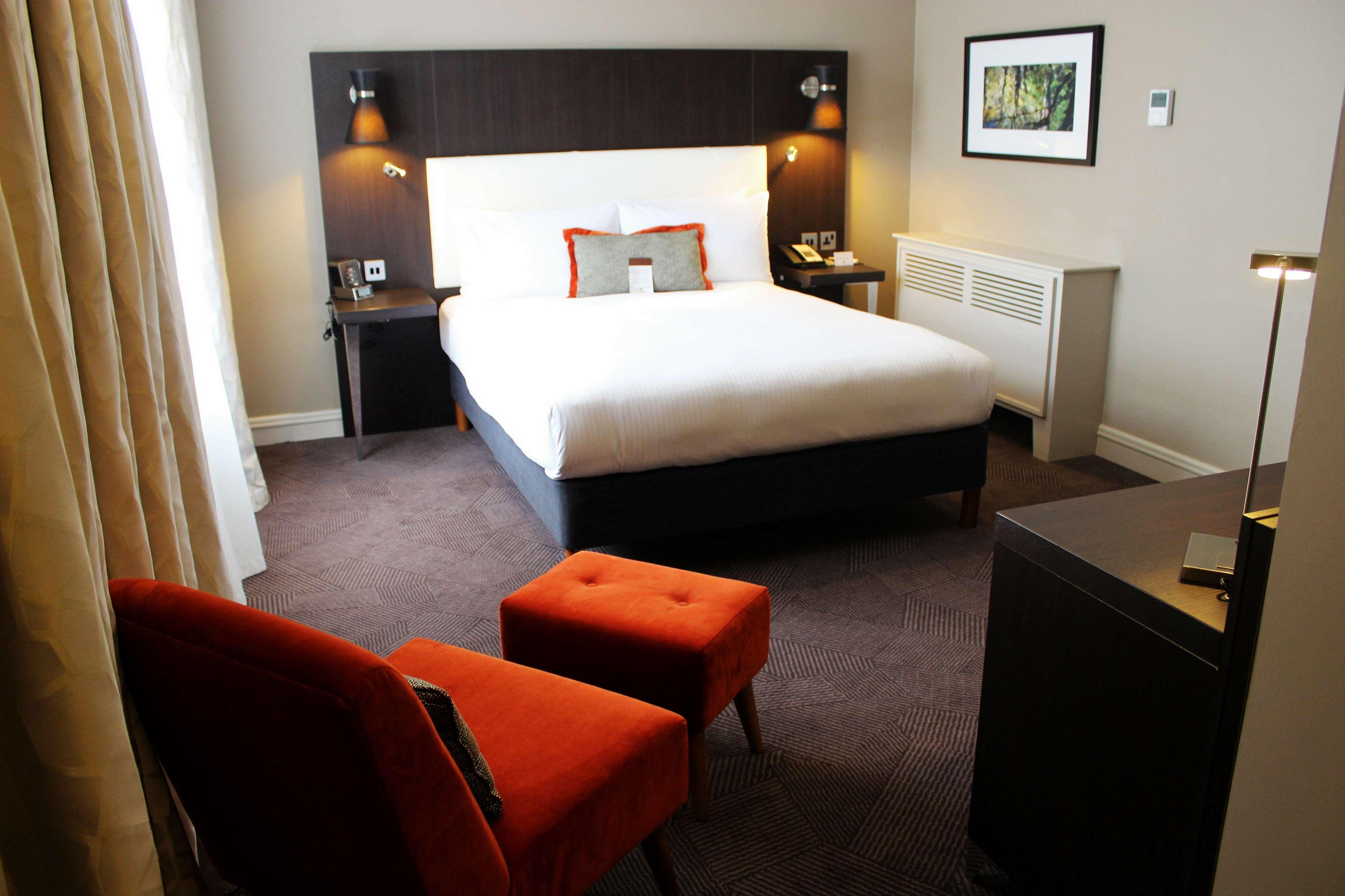 Doubletree By Hilton Ealing Hotel Londra